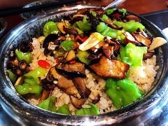 牛肝菌石锅拌饭-勐丽梦兰傣味餐厅
