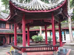 -峨眉山报国寺