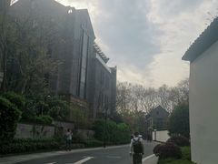 -也枫·小黄楼(南山路旗舰店)