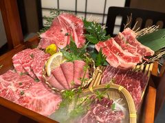 -山川小町·极番烧肉(新地假日广场店)