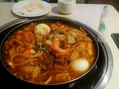 -三清洞摩西韩式年糕火锅(威高广场店)