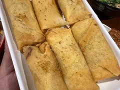 -爆炸头阿姨小四川正宗川味小吃(无任何分店)