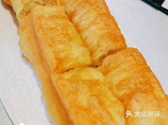 来沙头角吃早餐喝早茶最适合不过啦 环境： 装修华丽