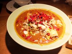 麻辣水煮鱼-弄堂里·寻味杭州(湖滨银泰in77C区店)