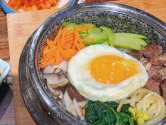 牛肉拌饭-明洞阿姨·韩式酱蟹烤肉·创意料理(三元桥店)