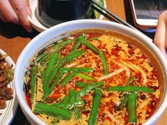 -云海肴·汽锅鸡·云南菜(天山百盛优客店)