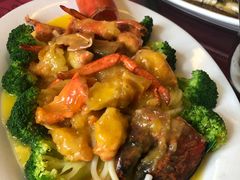 黄油焗大龙虾-新镇江酒家(南京西路店)