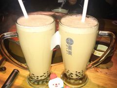 大红袍珍珠奶茶-湊湊火锅·茶憩(杭州湖滨银泰in77店)