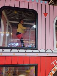 -蹦蹦乐园(南桥百联店)