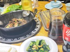 -茸梅路右拐龙虾-农家菜(松江店)