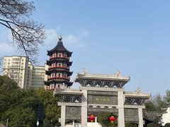 -绳金塔