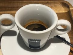 -LAVAZZA拉瓦萨咖啡(中航城君尚购物中心店)