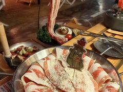 -叽叽扎扎烤肉场(生态城万达店)