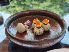 螺蛳春笋紫苏石榴包-杭州西子湖四季酒店·金沙厅