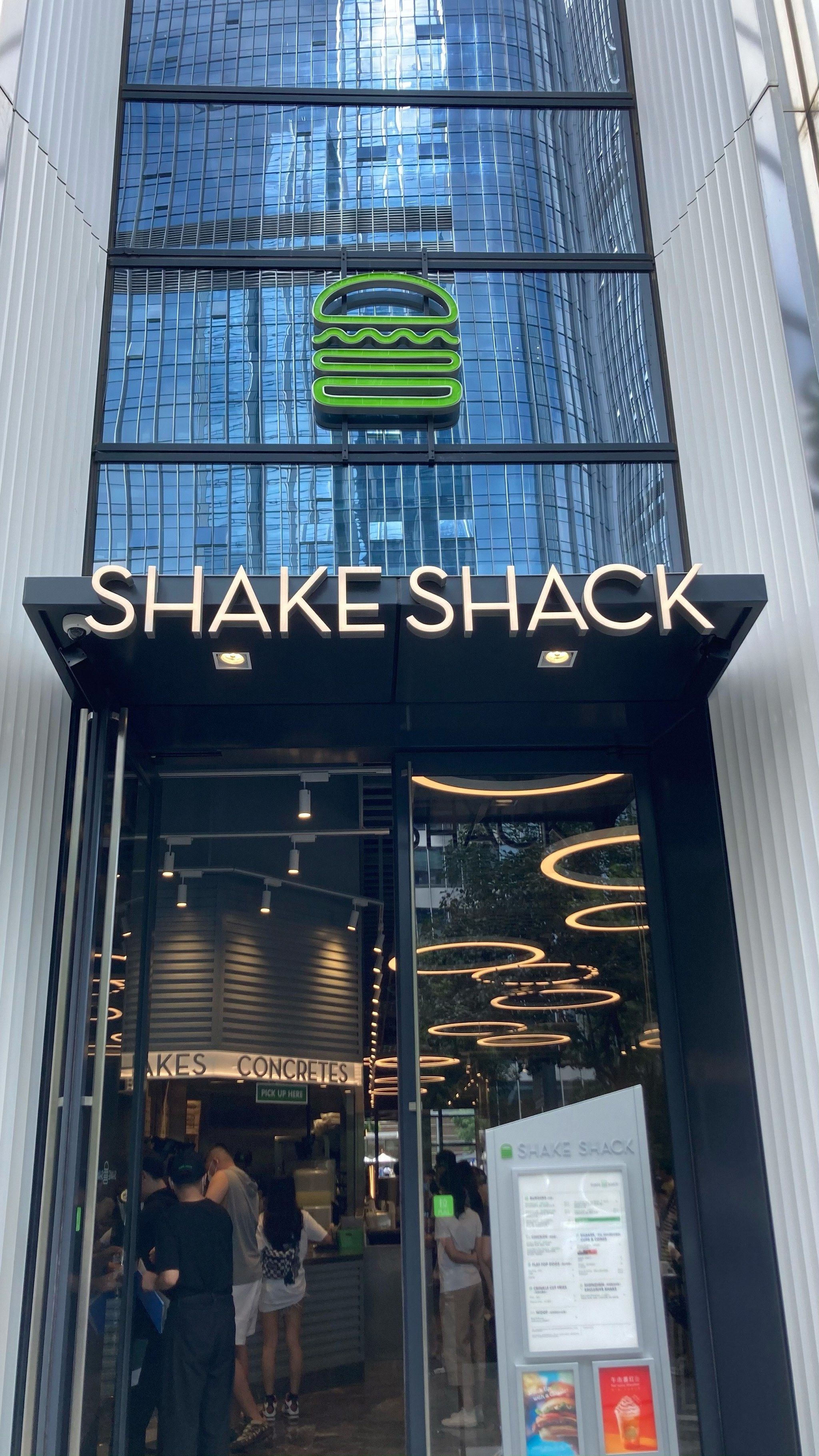 华而不实的网红汉堡店