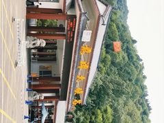 -龙潭大峡谷