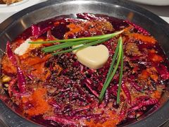 -茅草房·河畔园林火锅