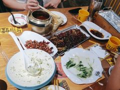 -喝丢一只鞋海鲜烧烤·海肠捞饭(市场店)