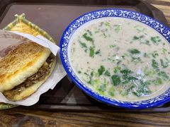 羊杂汤-穆得·老周家牛肉烧饼(普利街店)