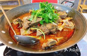 Freshly Stewed Beef Bones