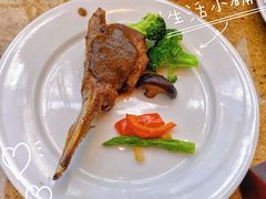 -松山湖凯悦酒店·Café自助餐厅·周末火舞秀表演
