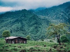 -硗碛藏寨·神木垒景区