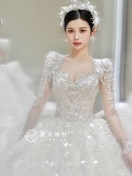 -曼青婚纱礼服馆