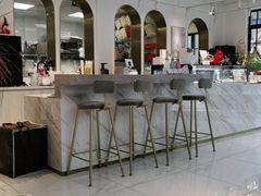 -Fridi Patisserie Cafe