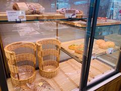面包甜点陈列柜-巴黎贝甜(宜山路店)