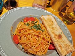 -JINNS锦时 steak&pizza(浸信会礼拜堂旧址店)