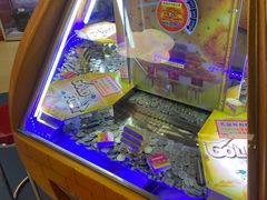 -爱玩嘉年华(龙湖曲江天街店)