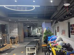 -超鹿运动(达信大厦店)