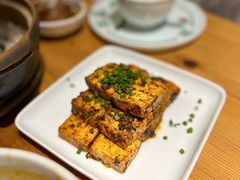 石屏香煎豆腐-一坐一忘云南菜(嘉里中心店)