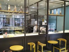 面包甜点陈列柜-味多美(民星路店)