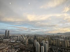 -锦厨国际自助餐厅 · 云端景观 (昆明索菲特大酒店)