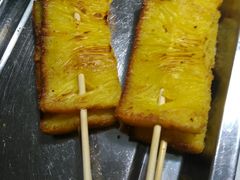 -茸梅路右拐龙虾-农家菜(松江店)