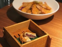 鲜花饼-云水瑶意境云南菜(柏威年购物中心店)