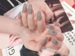 -花系美·美甲美睫精品店