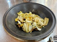 -粘豆包柴火铁锅炖