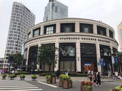 -星巴克(武康路店)