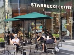 -星巴克(上海长宁来福士1F店)