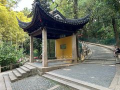 -灵岩山风景区