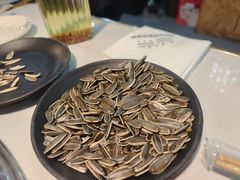 -哈尔滨烧烤·山河村铁锅炖(交大店)