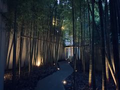 -穹六人间 people 6(岳阳路店)