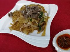 广式炒牛河（特）-鼎珑点心仔(燕塘店)