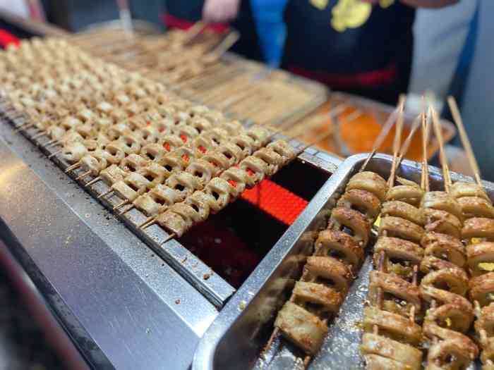 一九七零徽派烤面筋(连锁总店)-"朋友给我们强烈安利它家鸡爪门头看着