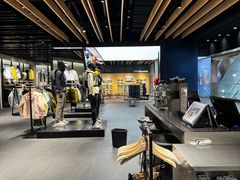 -凯乐石KAILAS(万国奥特莱斯店)