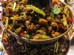 滇越牛蛙锅-滇越乘象云南餐厅(豆各庄店)