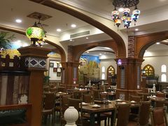 大堂-清真·玛丽亚新疆菜主题餐厅(浙江中路店)