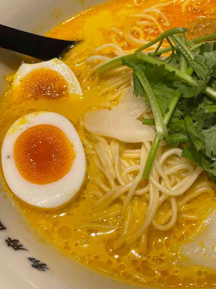 和府捞面(白云机场t2店)-"这家店在安检里面.那天进去安检正好饿了,.